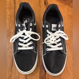 Vans Classic Black, Comfortable, Stylish Sneakers, Size 10
